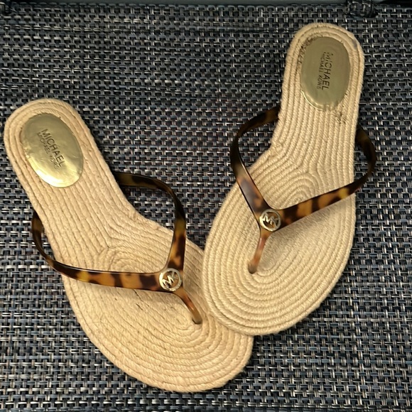 Michael Kors Flip Flops - Picture 1 of 6